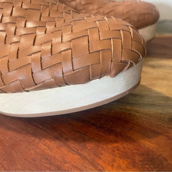 Madewell Jordyn Clog NWOT in Woven Leather Wood Heel, Comfortable, Camel Sz 6.5 - Picture 12 of 16